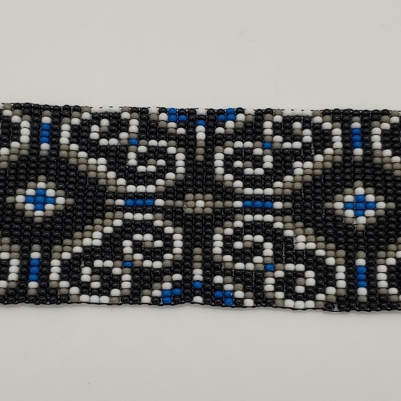 Loom Beaded Bracelet Black, Gray, White and Blue P - Picture 3 of 4